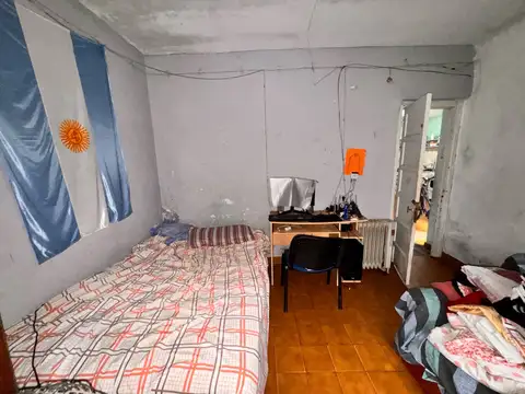 Casa en Venta de 2 dormitorios con jardín en Barrio Empalme Graneros- Rosario.