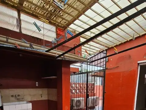 Depto Tipo Casa en Venta en Floresta, USD 110.000