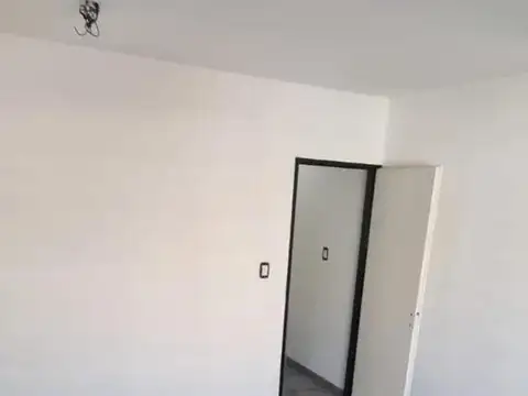 Departamento en venta - 2 Dormitorios 1 Baño - Temperley