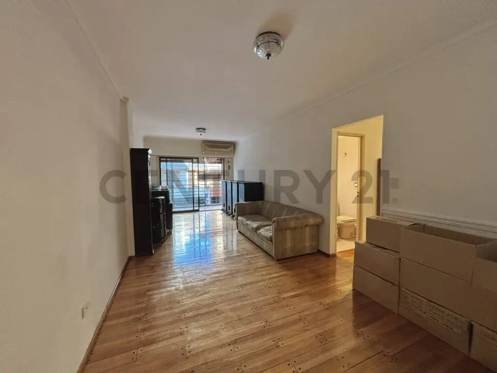 Conesa 2600, Piso 0