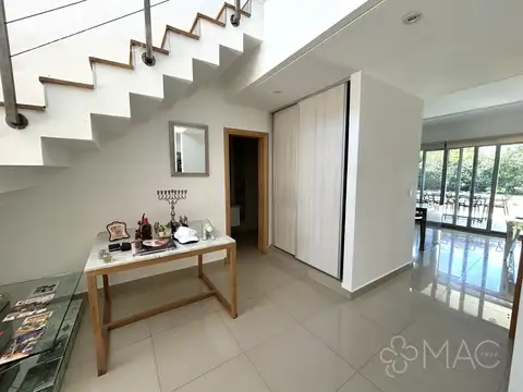 Casa en Alquiler de 4 dormitorios