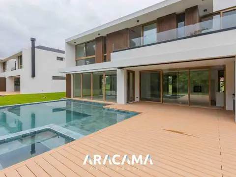 Casa en Venta en Countries y Barrios Cerrados en Esteban Echeverria, Partido de Esteban Echeverría