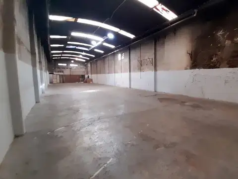 Depósito Galpón  en Alquiler en Villa Raffo, Tres de Febrero, G.B.A. Zona Oeste