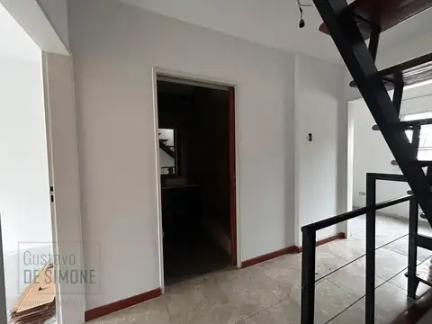 Venta PH de 4 ambientes balcón y patio en Villa Devoto