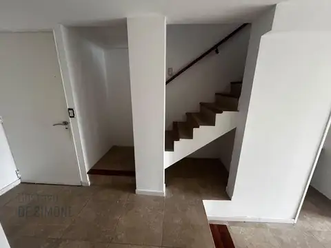 Depto Tipo Casa 4 ambientes con 1 baño