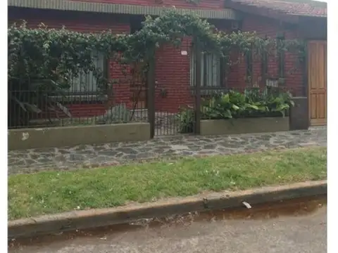 Avenida Francisco Piovano 3300