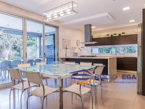 Casa en Venta en Campos De Alvarez, USD 450.000