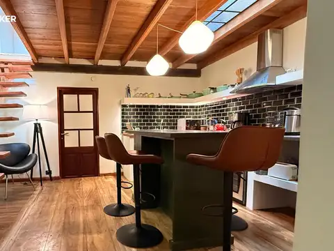 Depto Tipo Casa en Venta en San Telmo, USD 180.000