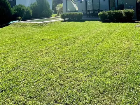 CASA EN VENTA EN LOS OLIVARES