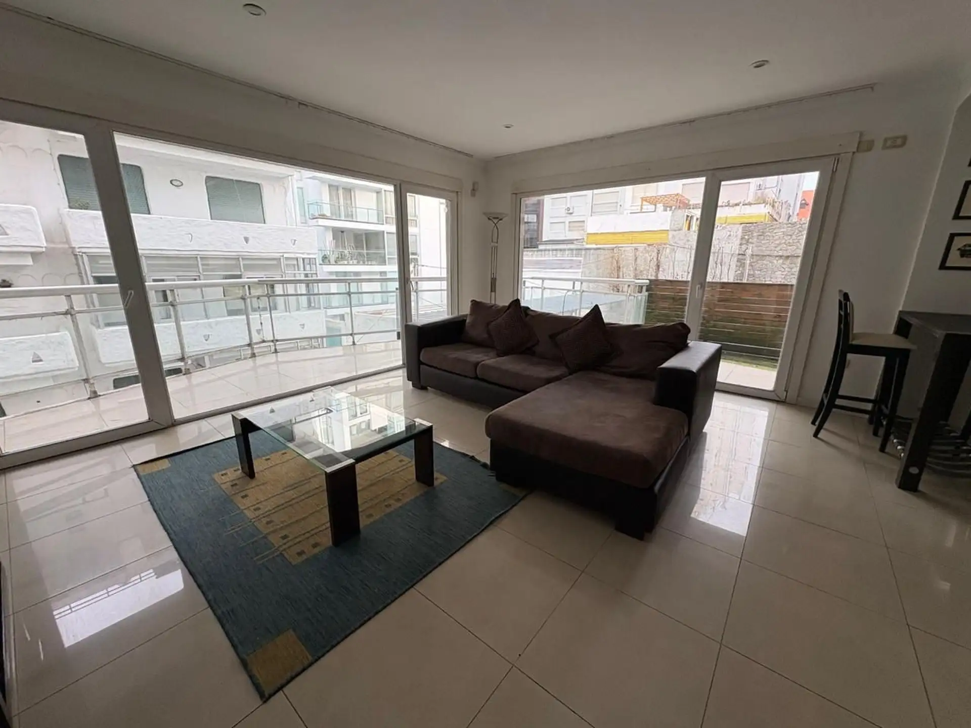 Venta de Hermoso Departamento 3 AMBIENTES CON COCHERA y baulera en Playa Grande