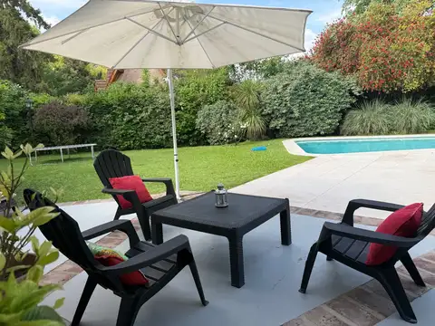Casa 6 ambientes con 4 baños