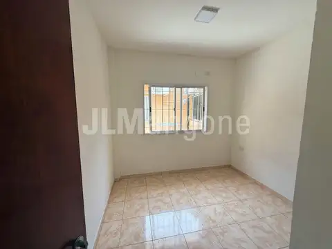 Depto Tipo Casa en Alquiler al Noreste