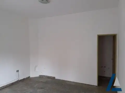 Local en Alquiler 25 años