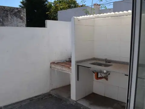 Depto Tipo Casa en Venta 1 año