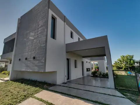 Casa en Venta al Noreste
