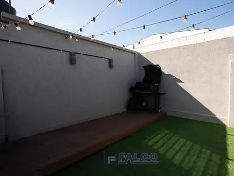 Depto Tipo Casa en Alquiler en Parque Chacabuco, $ 1.500.000