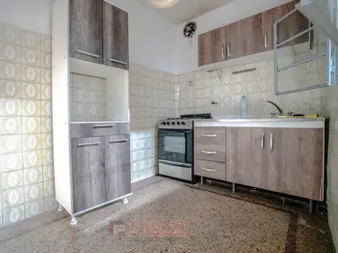 Depto Tipo Casa en Alquiler de 4 ambientes