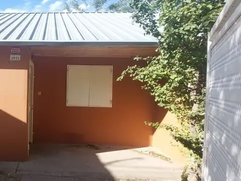 Venta Casa de Plan Barrio Unter Modificada!