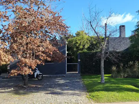 Casa en Alquiler Temporal con 6 cocheras