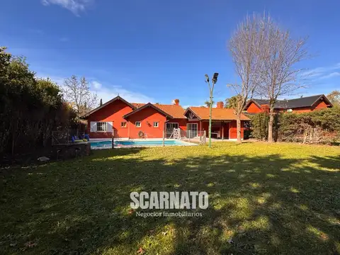 Casa 4 ambientes con 3 baños