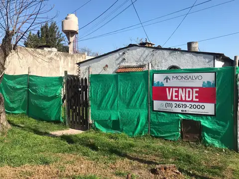 Anahi a metros de Lambaré