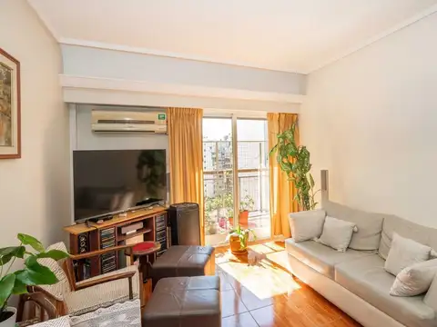 Venta Semipiso 4 amb balcon coch Almagro PERMUTA