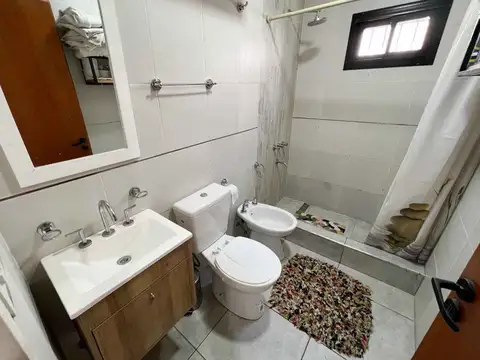 Depto Tipo Casa 2 ambientes con 1 baño