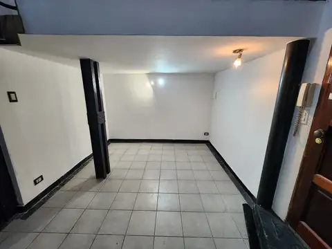 Depto Tipo Casa en Alquiler de 2 ambientes