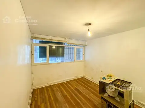 1 c/av. Maipú. Excelente 1 ambiente p/baja frente. T/PH 15m2 apto profesional.