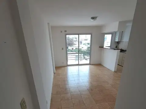Departamento en Alquiler en Alto Alberdi, $ 490.000