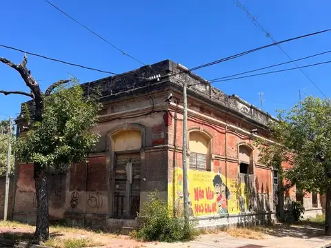 Casa y terreno 960 m² para proyecto