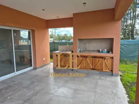 Casa en Venta en Pilar Del Este, USD 198.000