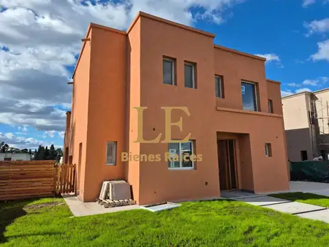 Casa en Venta al Noreste