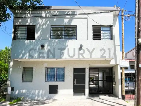SE VENDE DUPLEX EN SAN CARLOS, LA PLATA