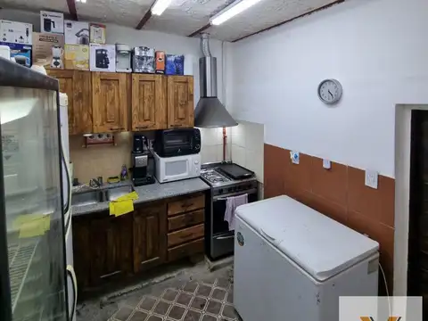 Algarrobo e/ San Ricardo y Villarino