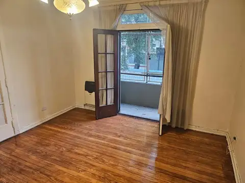 Depto Tipo Casa en Alquiler de 3 ambientes
