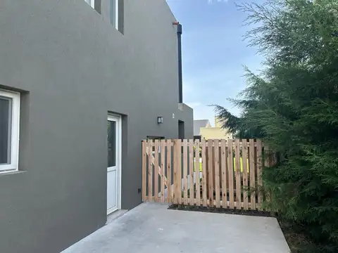 Casa en Alquiler Temporal en Pilar del Este - Santa Emilia, USD 5.000