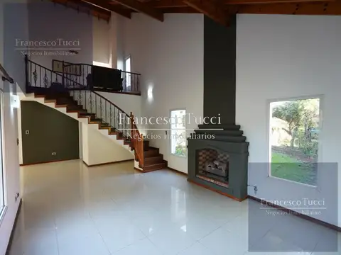 Casa 4 ambientes con 3 baños