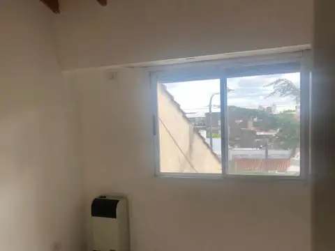 Depto Tipo Casa en Alquiler en Munro, $ 1.550.000