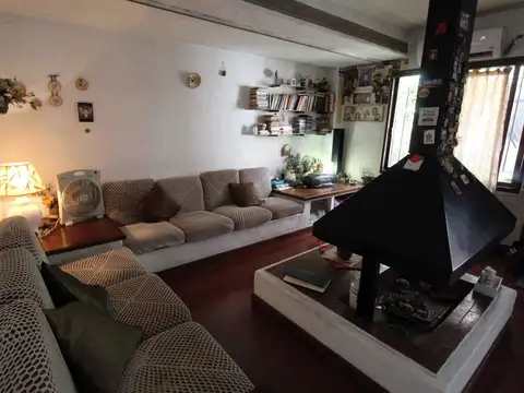 Depto Tipo Casa en Venta de 3 ambientes
