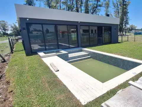 Casa en Venta en Pilar del Este - Santa Elena, USD 235.000