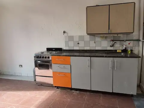 Local en Alquiler en Caseros, $ 380.000