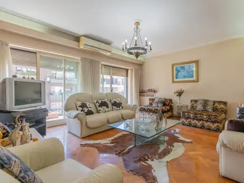 Avenida Luis María Campos 1200