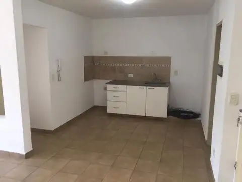 Paunero 3900, Piso 2