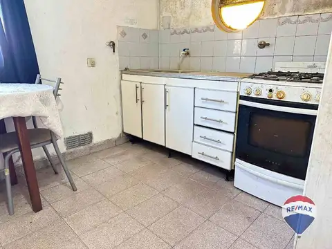 CASA DOS AMBIENTES VENTA MONTE GRANDE A RECICLAR
