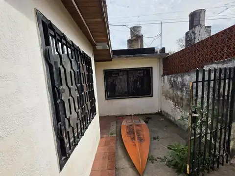 Araos  al 1400, casa interna prefabricada