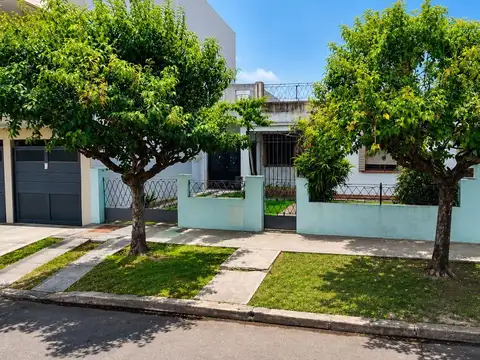 OPORTUNIDAD VENTA CASA LOTE PROPIO 6 AMBIENTES ESCUCHA OFERTA