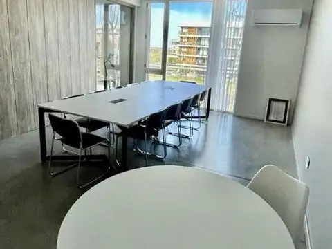 Oficina en Venta con 1 cochera