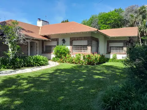 Excelente ubicación, excelente terreno, excelente chalet 