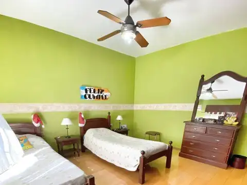 Casa - Venta - Argentina, FLORENCIO VARELA - CALLE SERRANO 136